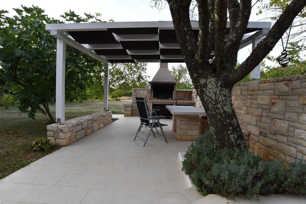 Svetvinčenat Holiday Home Brhanici מראה חיצוני תמונה